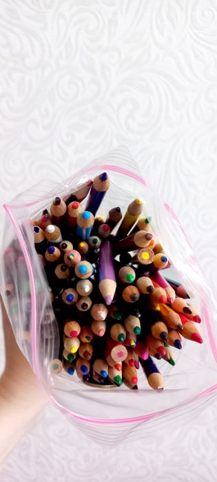 100 шт.олівців кольорові дерев'яні