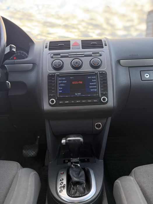 Volkswagen Touran 2007 год , 2.0 дизель , Автомат !