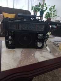 Rádio antigo em óptimas condições