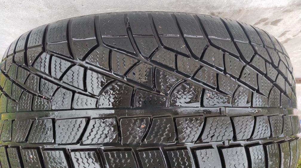 Резина Pirelli 245/40/19 Зима