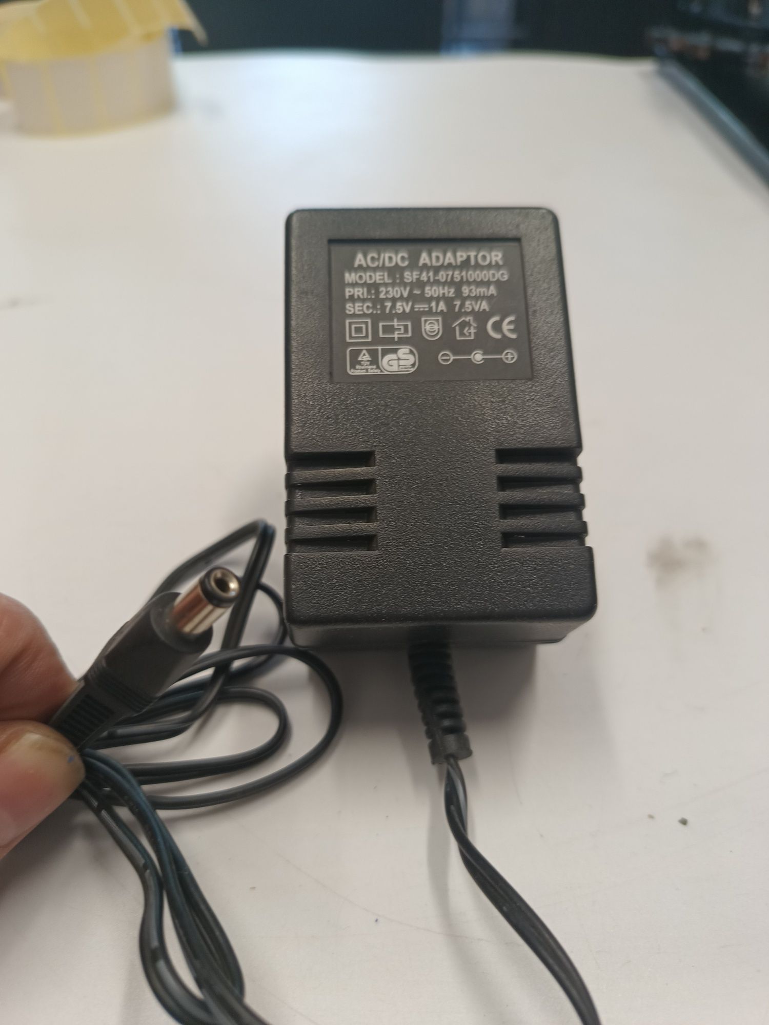 Zasilacz 7.5V 1A (B79)