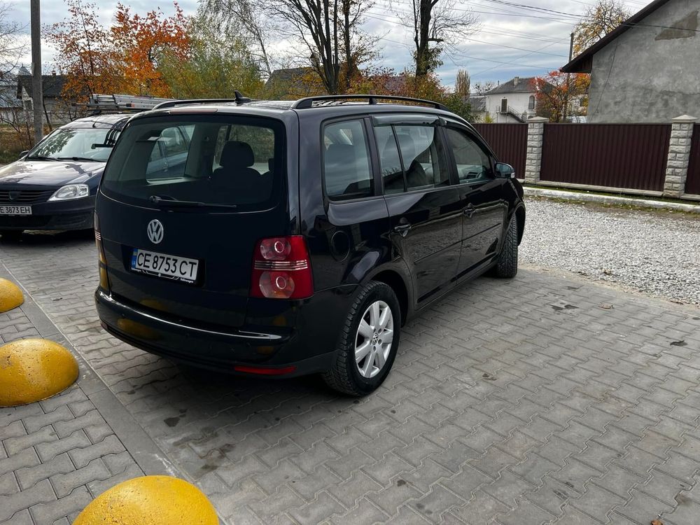 Продам авто volkswagen touran 2008