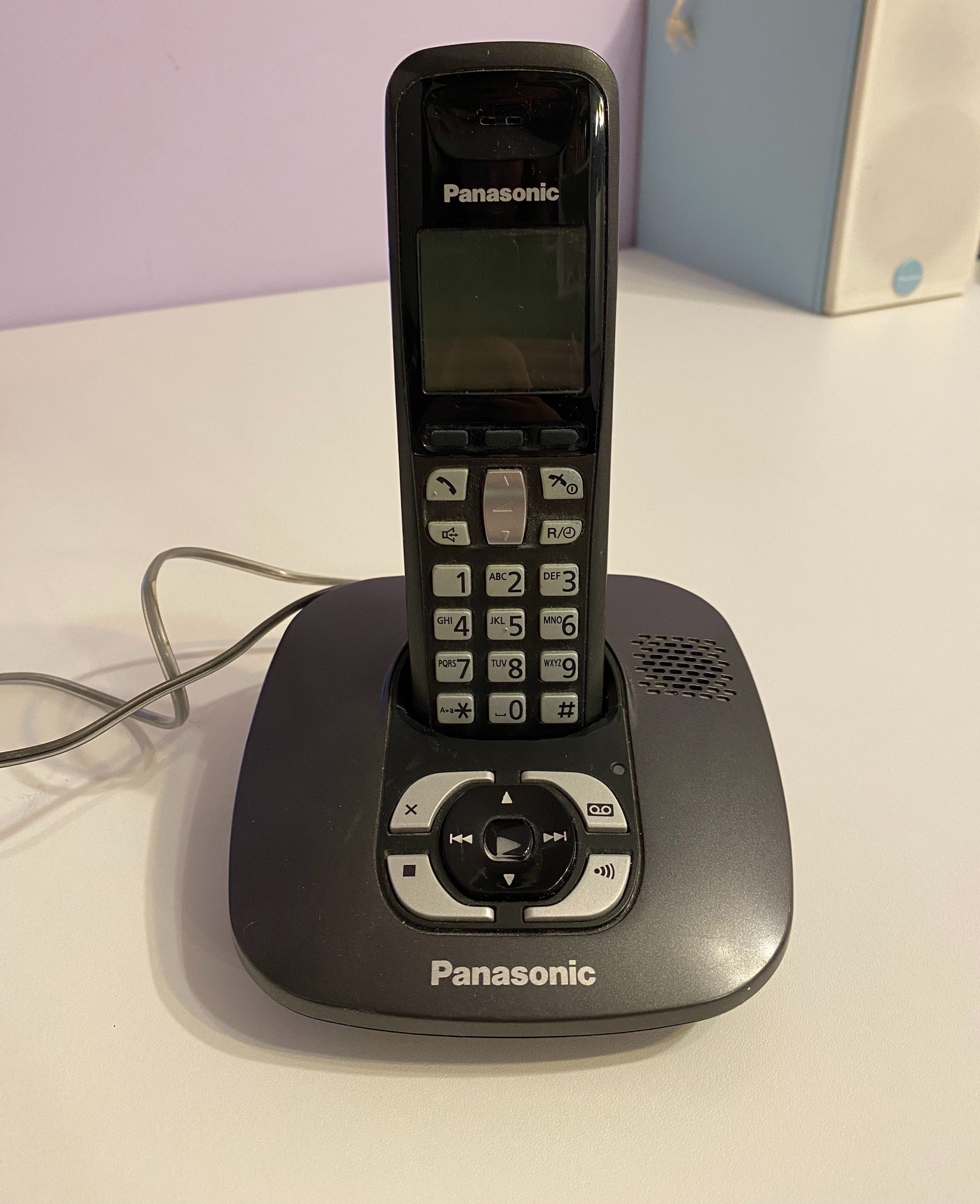 Panasonic Telefon Stacjonarny Bezprzewodowy, model KX-TG6421PD