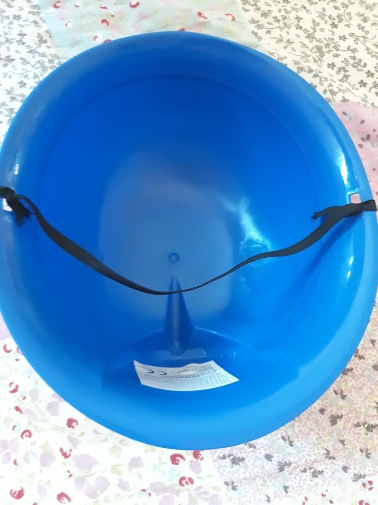 Kask, hełm police