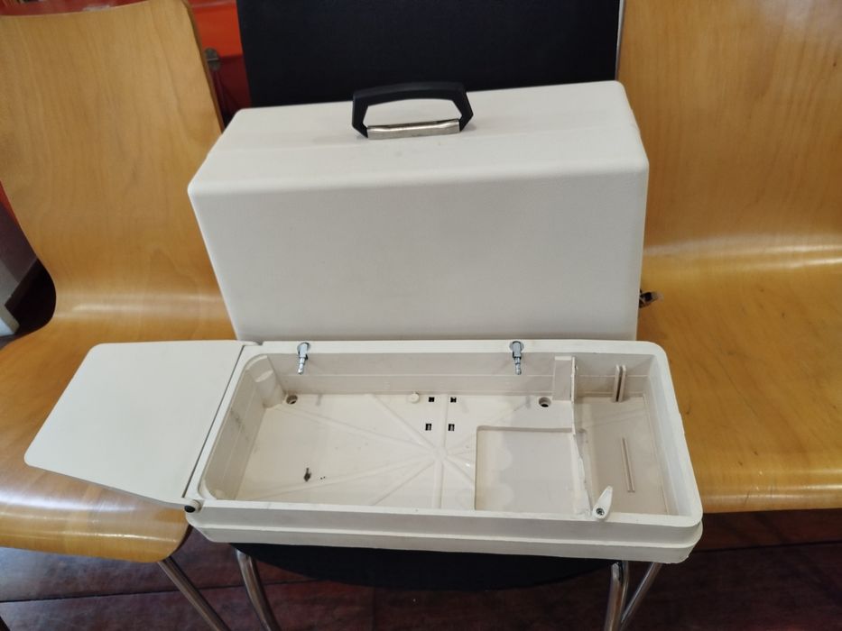 Mala de máquina de costura