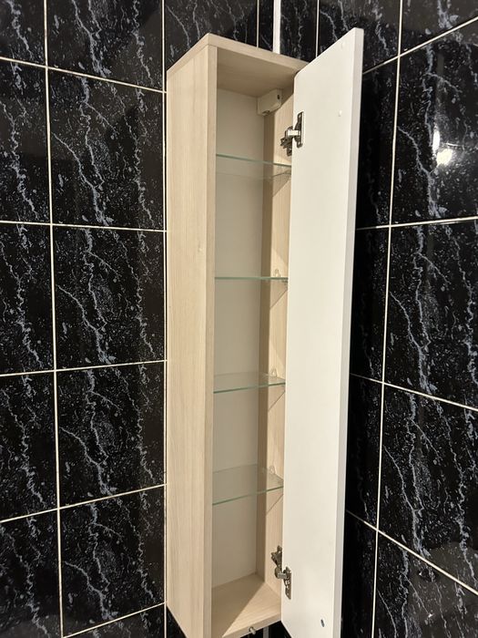 Zestaw mebli łazienkowych