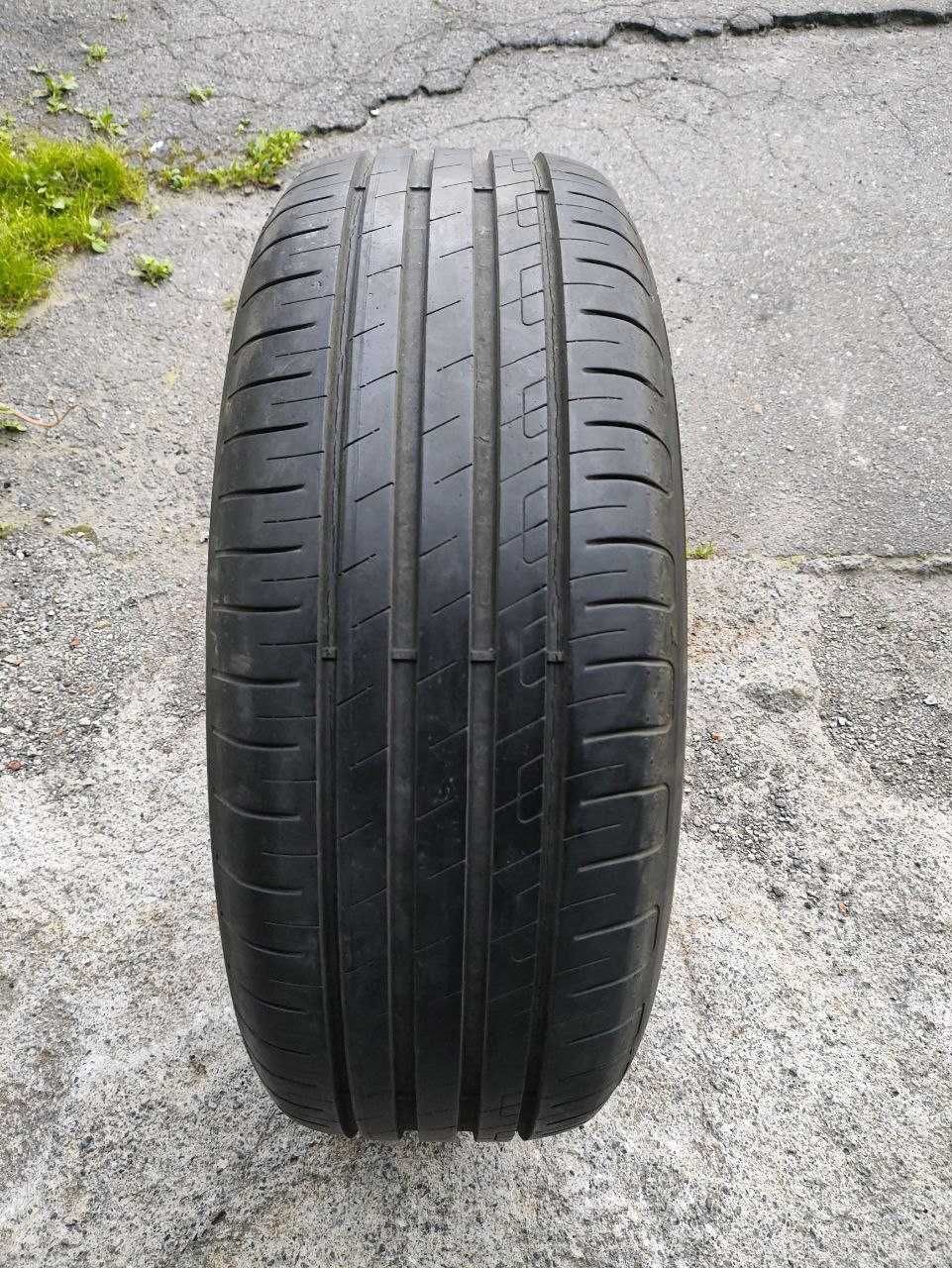 Шина резина літо 215/55 R17 Goodyear Efficient Grip Performance 21 рік