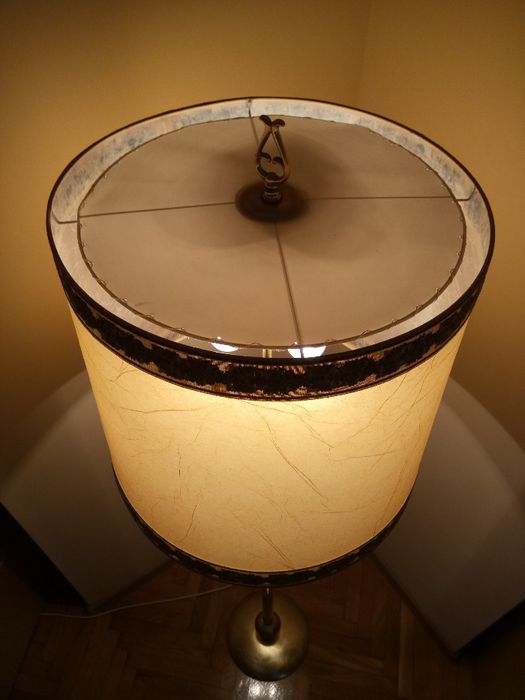 Lampa stojąca ładna