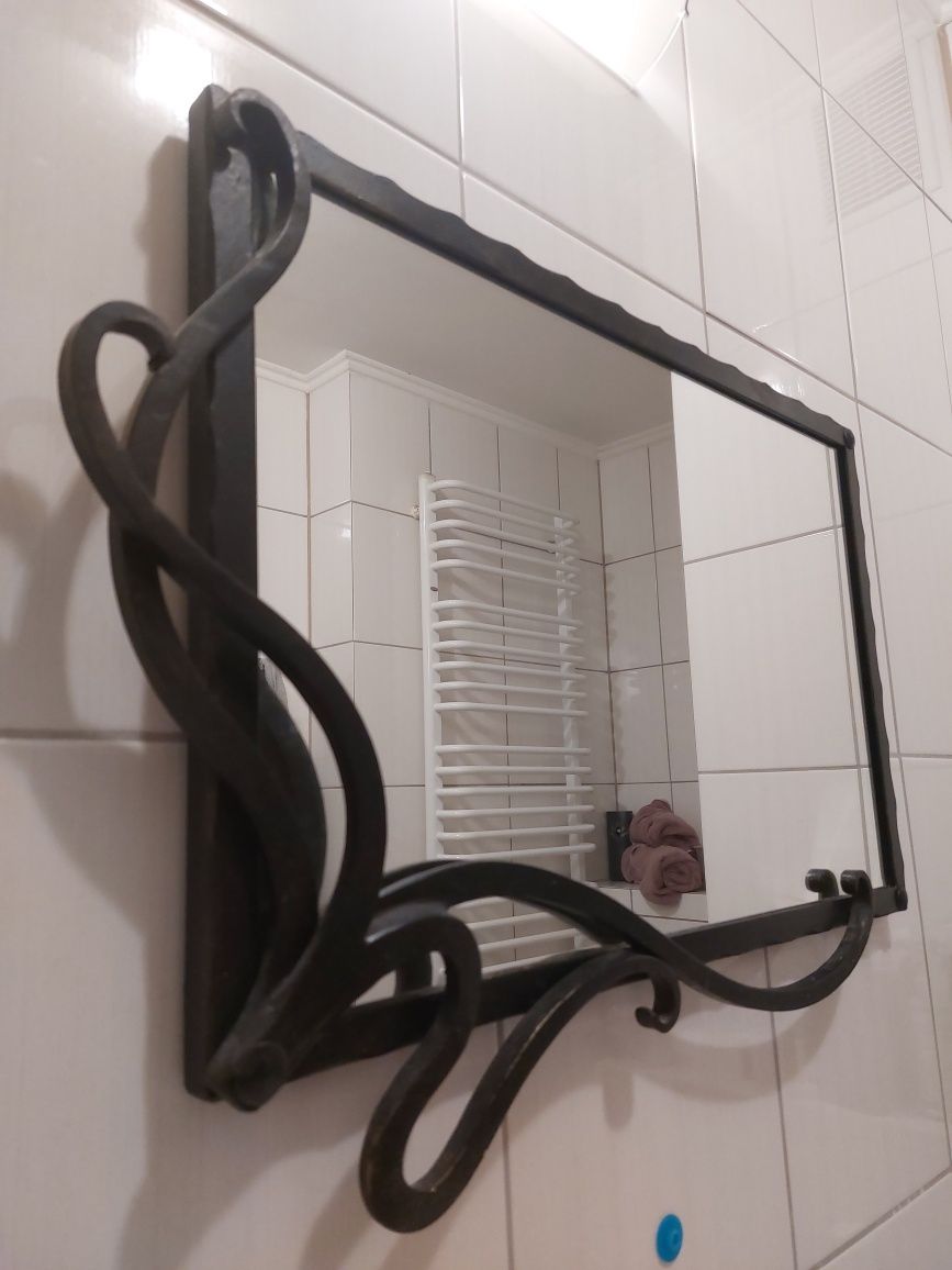 Mosiężne lustro 66cm x 47cm mierzone z wypustkami