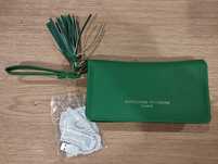 Carteira com power bank incorporada