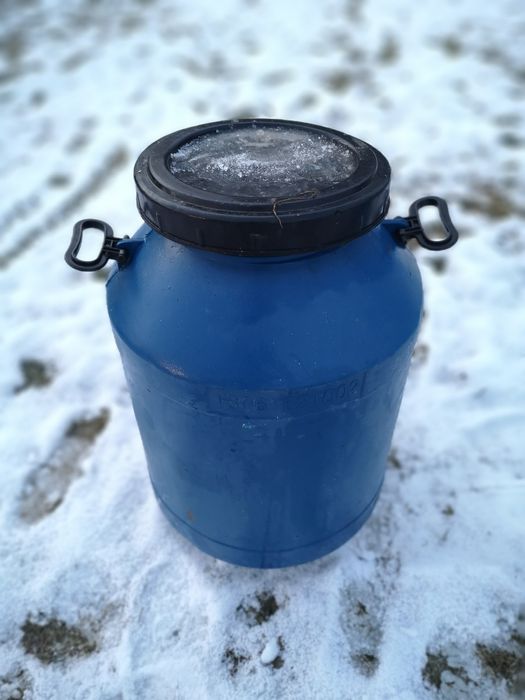 Beczki plastikowe 60 po spożywce do kiszenia kapusty, ogórków, na wodę