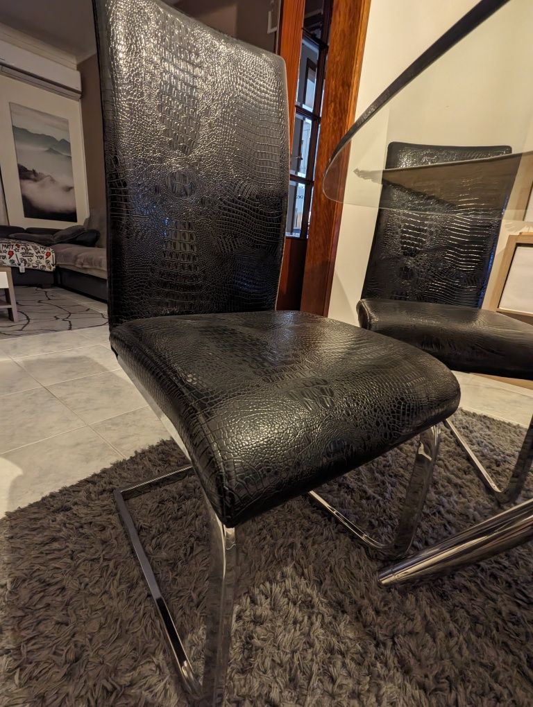 Conjunto Mesa Vidro + Cadeiras