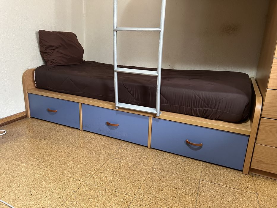 Cama Solteiro com 3 gavetas
