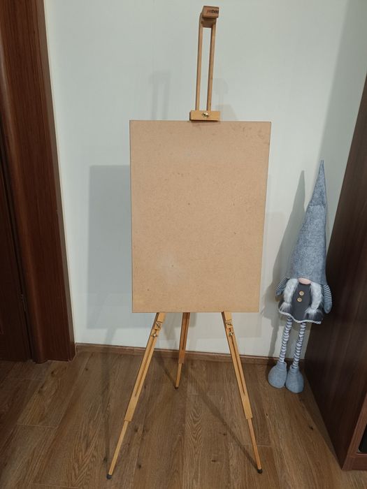 Продам мольберт- тринога  фирмы pebeo