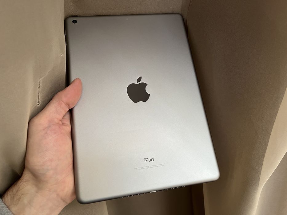 iPad 5 32GB Wi-Fi АКБ 92% весь оригинал Айпад планшет