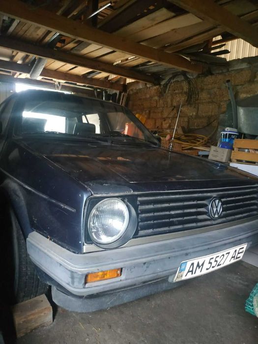 Volkswagen Golf 2