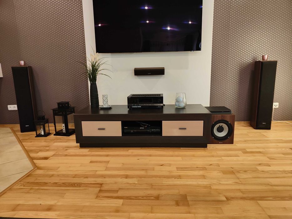 Zestaw kina domowego SONY STR-DH800 wraz z 5 głośniami i subwooferem