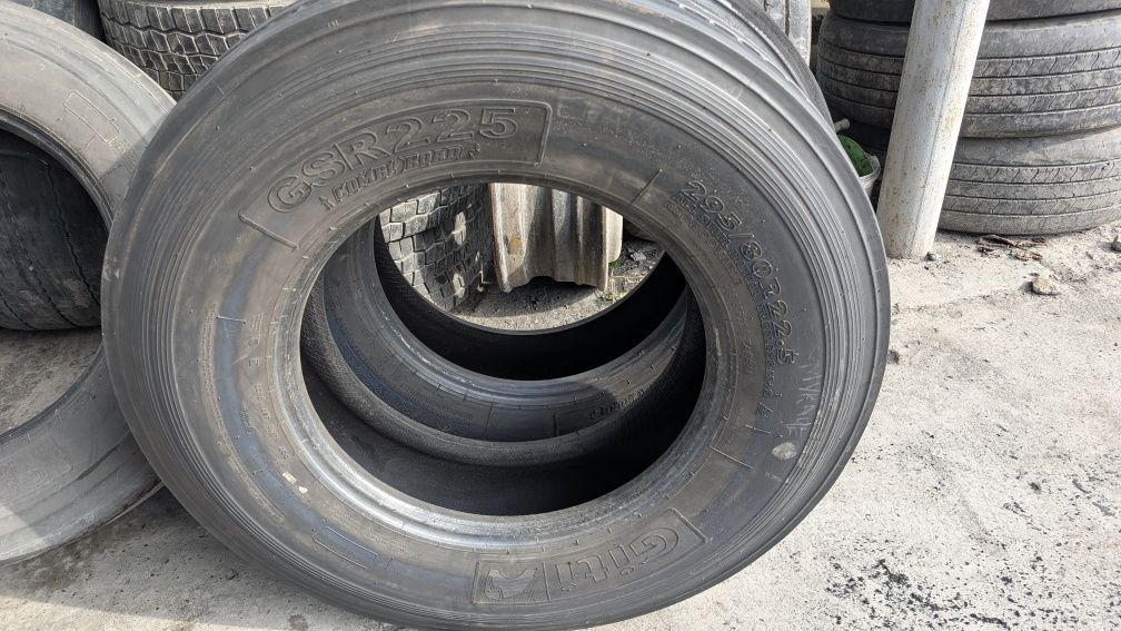 Шини колеса резина  295/80 R22,5 GiTi Radial GSR 225
