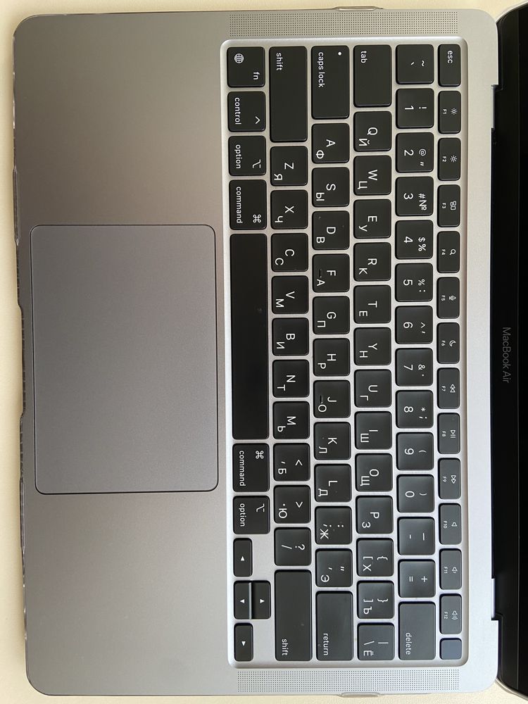MacBook Air 2020, M1, 8/256