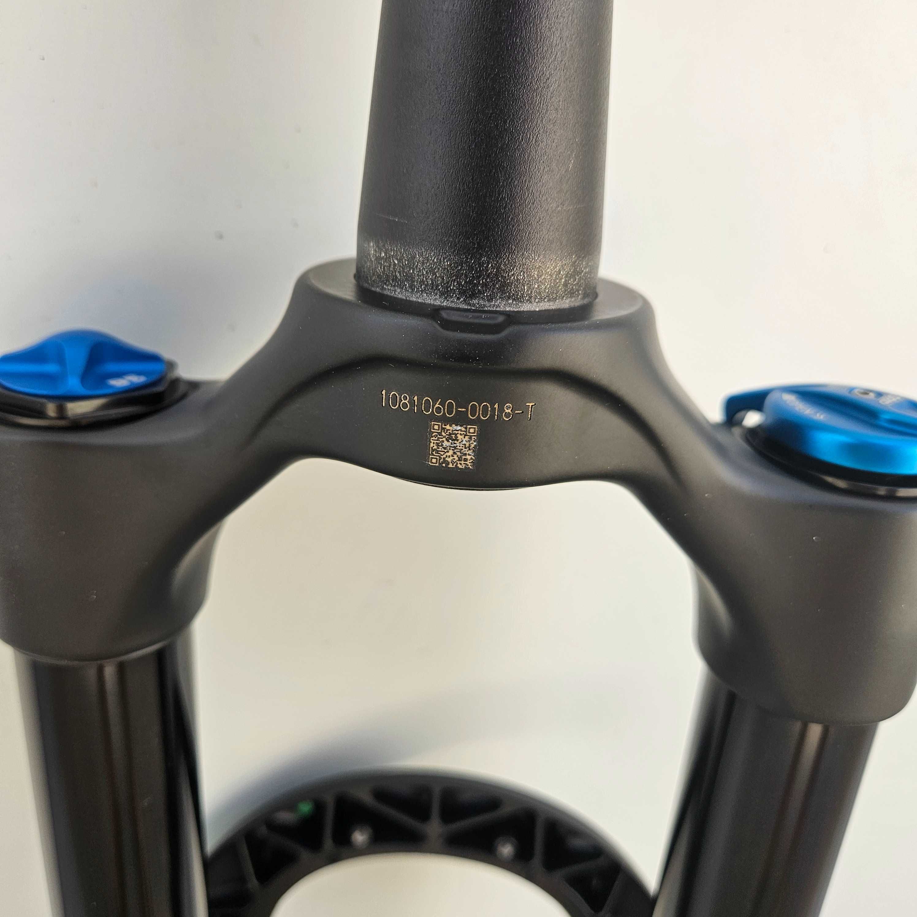 Suspensão Fox 36 Performance 150mm GRIP