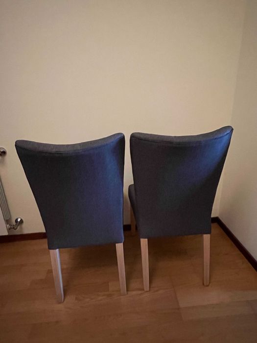 2 Cadeiras em tecido