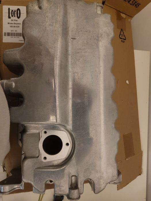 Miska olejowa  vw Bora Sharan golf