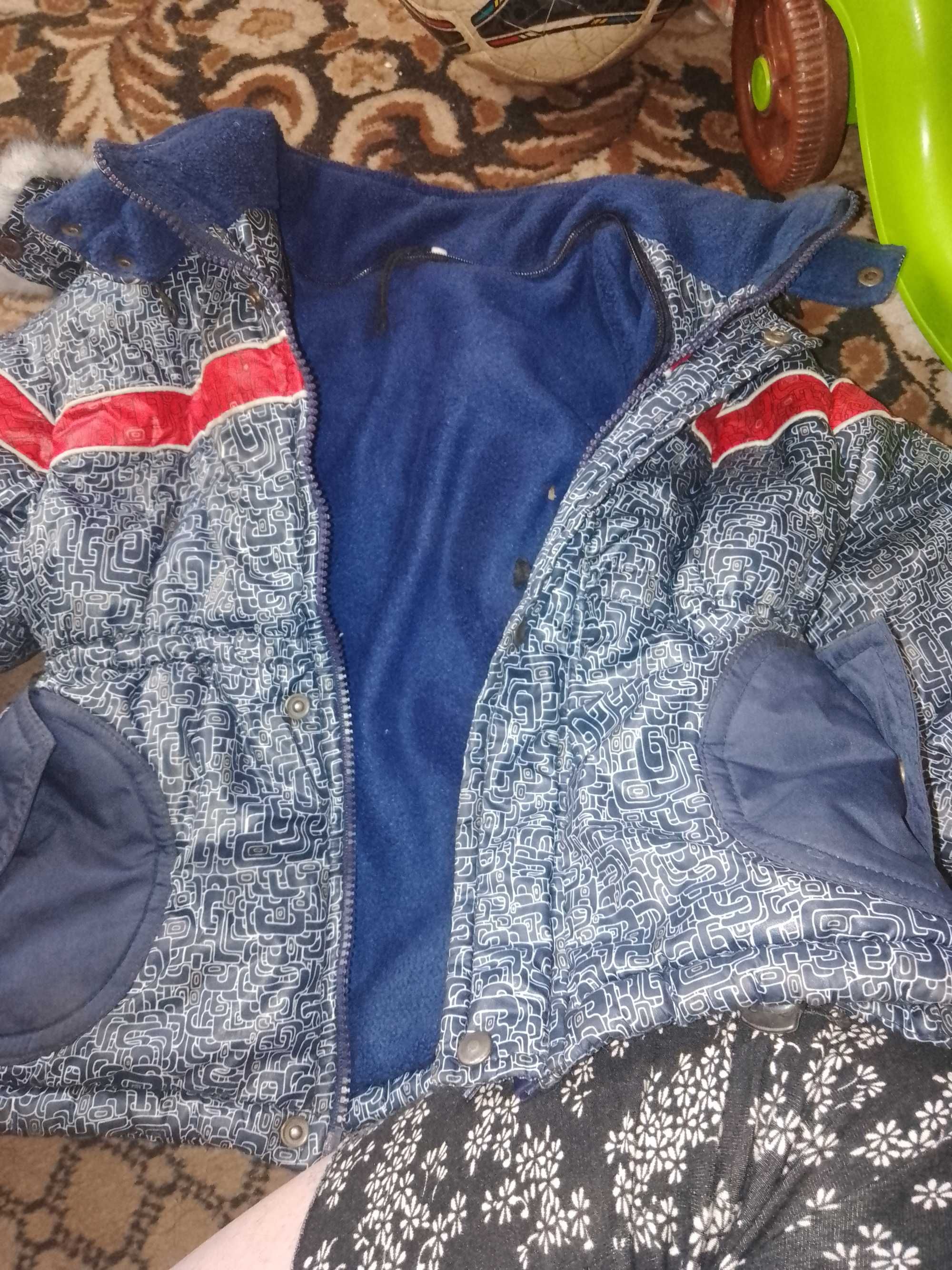 Куртка зимова на хлопчика 3-4 роки