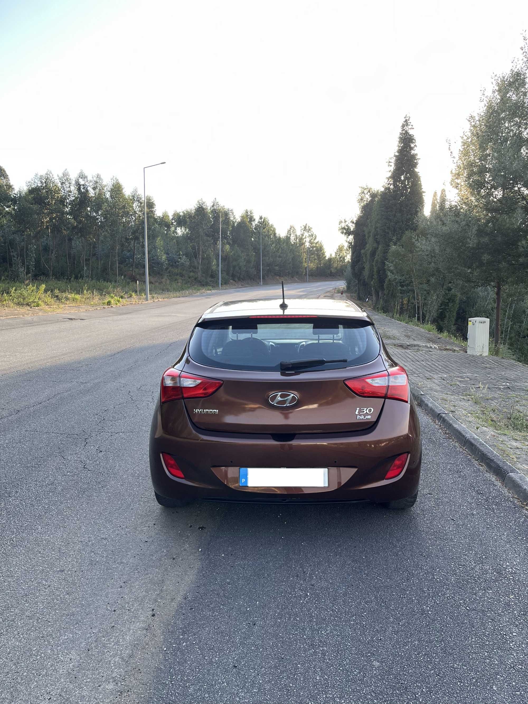 2013 Hyundai COMO NOVO i30 blue drive