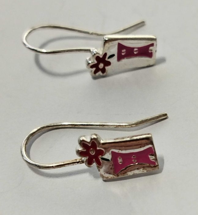 Brincos em Prata, estado novo