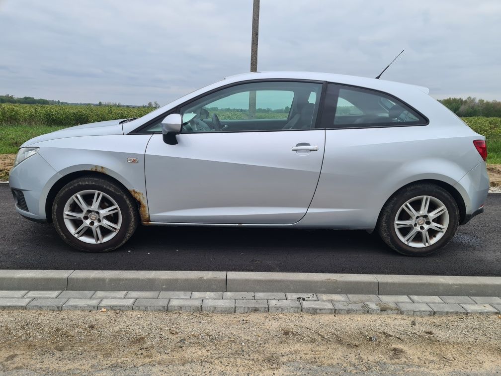 Seat Ibiza 2009r 1.4