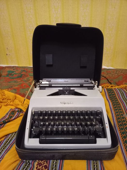 Печатная машинка Olympia 1965