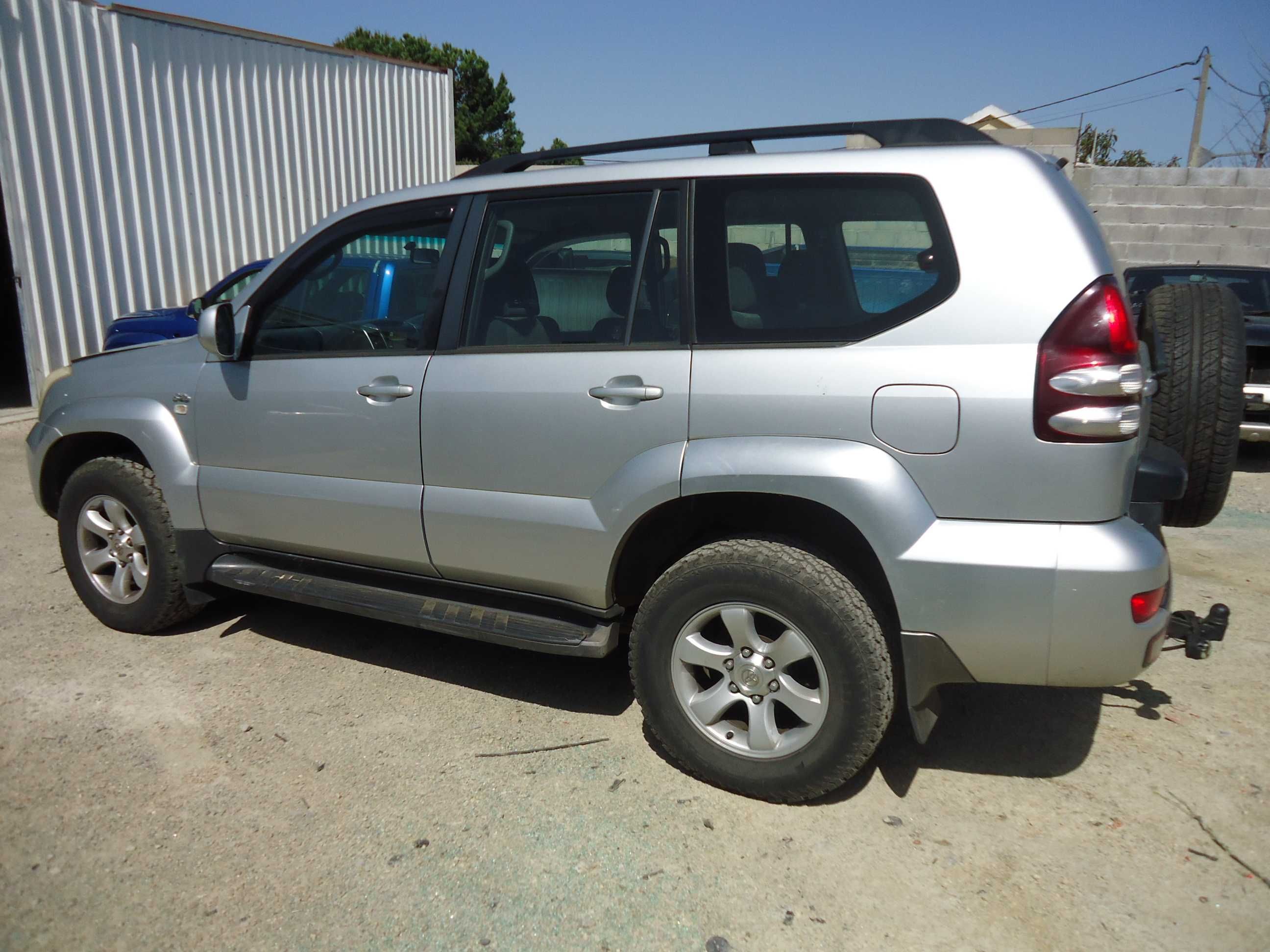 Toyota Land Cruiser J 120 3.0 D4d (1KD-FTV) de 2005 só ás peças