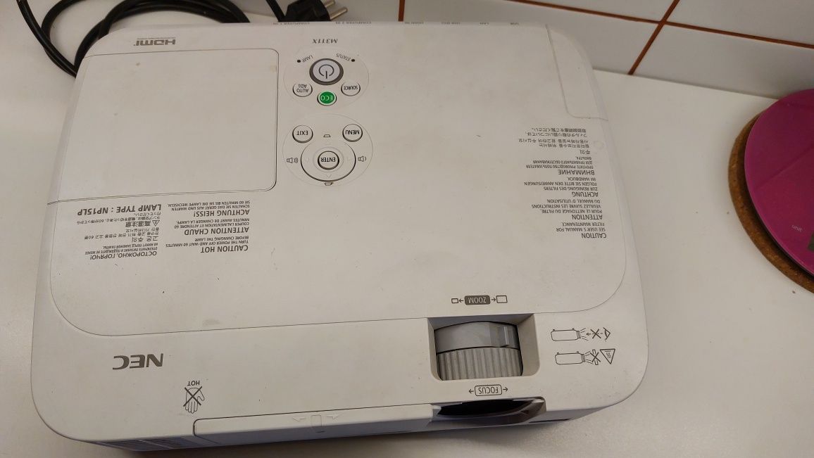 Projektor NEC 311 XG