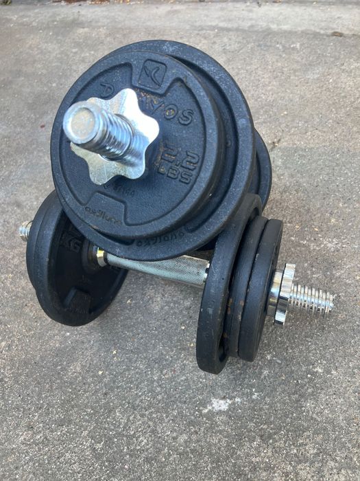 Ławka do ćwiczeń i obciążenie