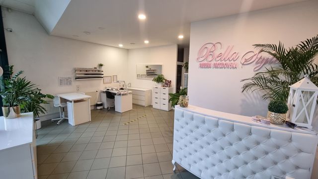 Podnajem lokalu kosmtycznego 1300zł lub stanowiska do manicure 1100zł