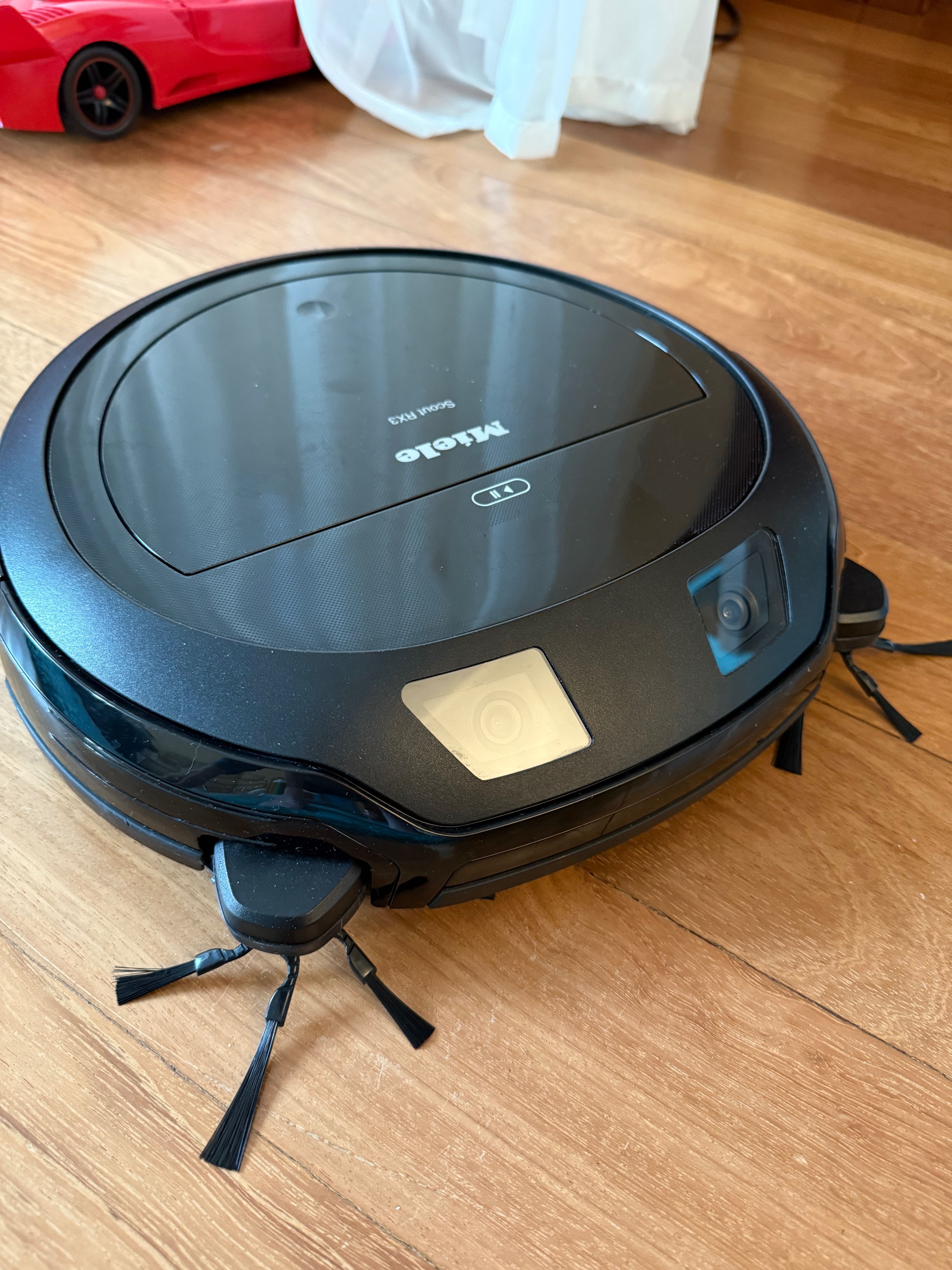 Робот-пилосос Miele Scout RX3