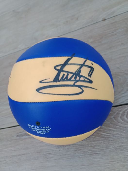 Piłka Mikasa z podpisem Stephane Antiga Mistrzostwa Świata 2014