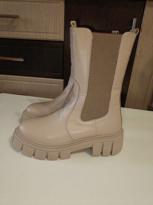 Жіночі зимові шкіряні черевики, чоботи челсі