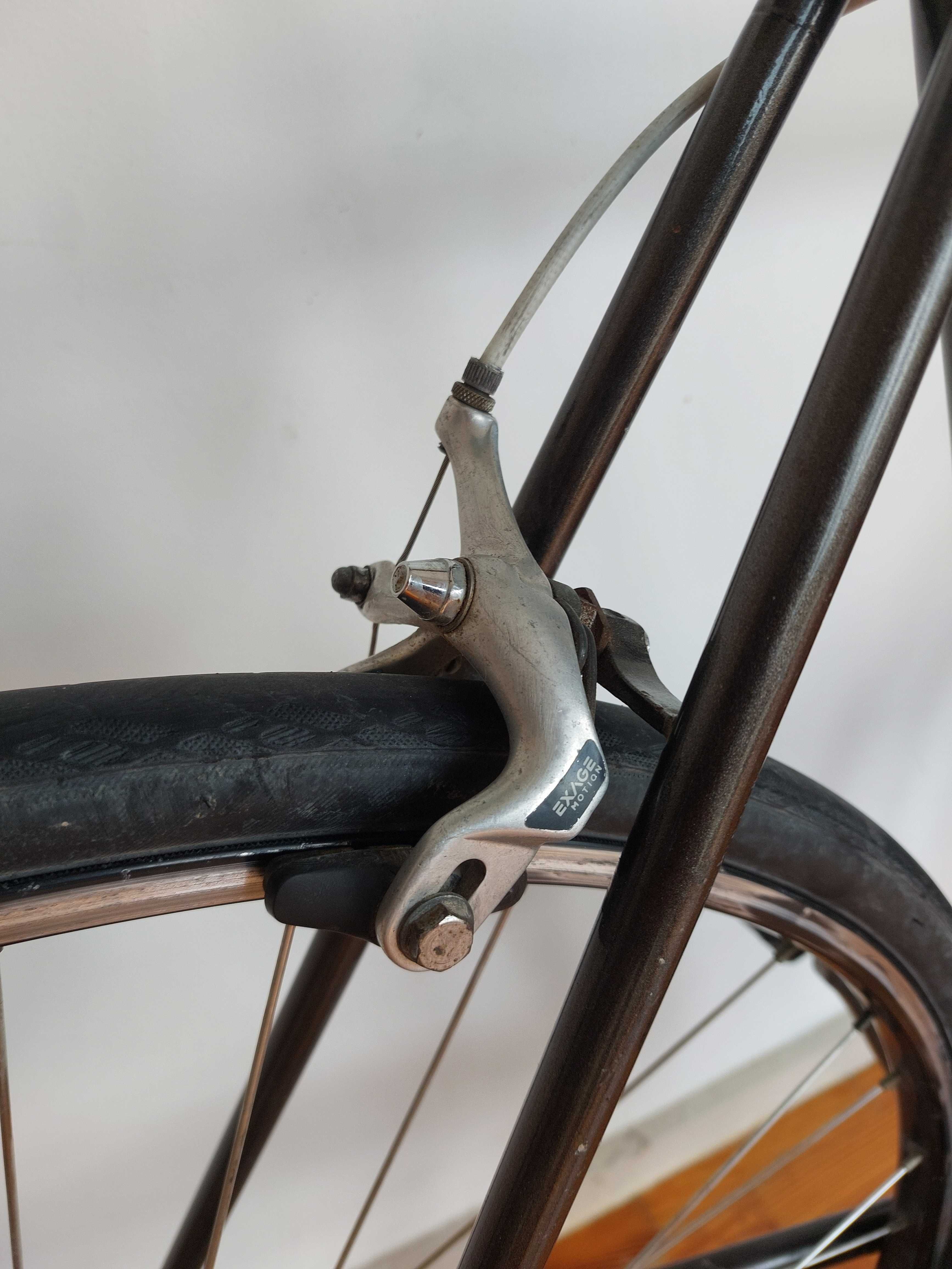Bicicleta de estrada clássica (final de 80, início 90) em aço