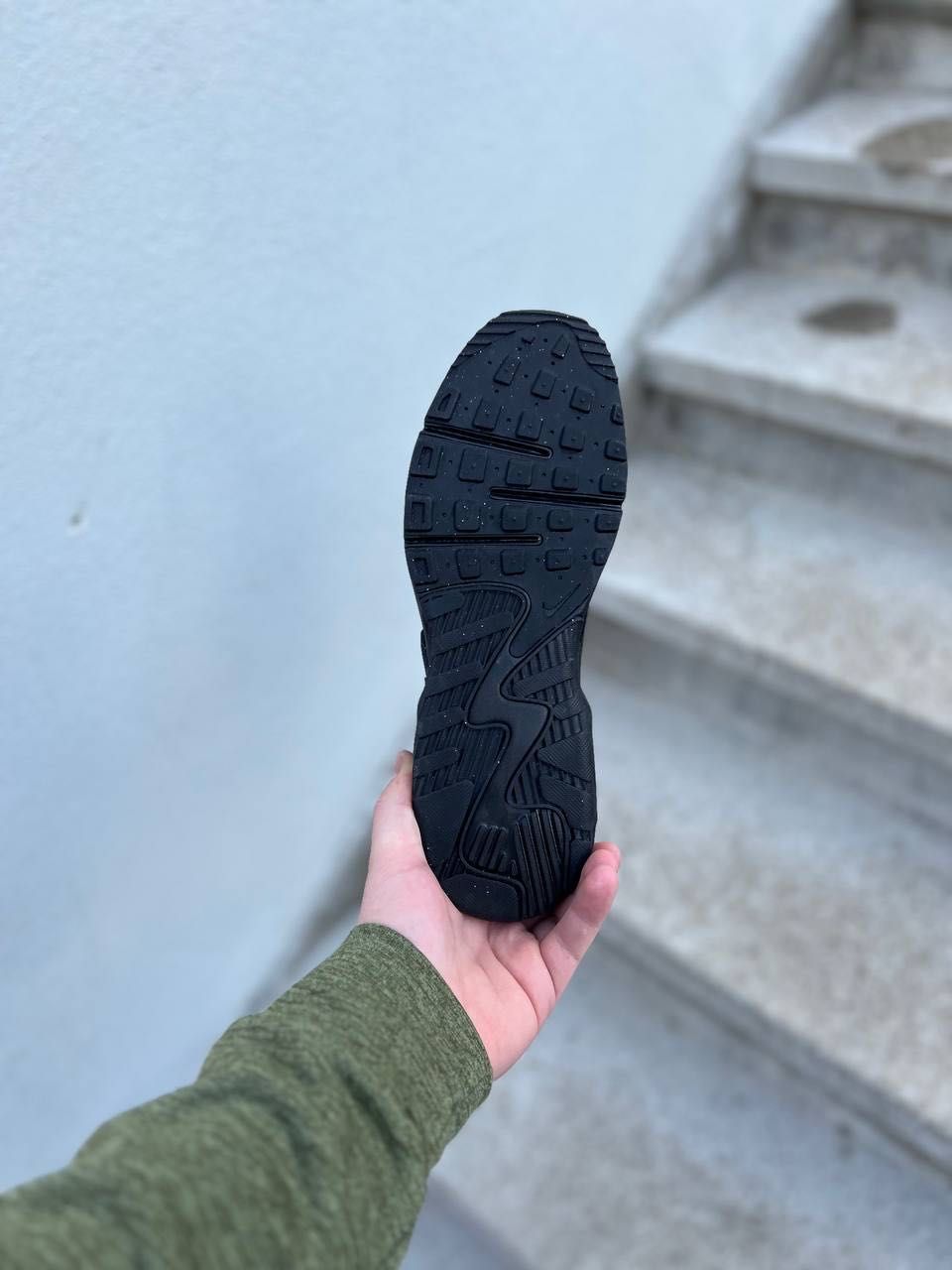 Кросівки Nike Air Max Excee Leather React (40р по 49.5р) (DB2839-001)