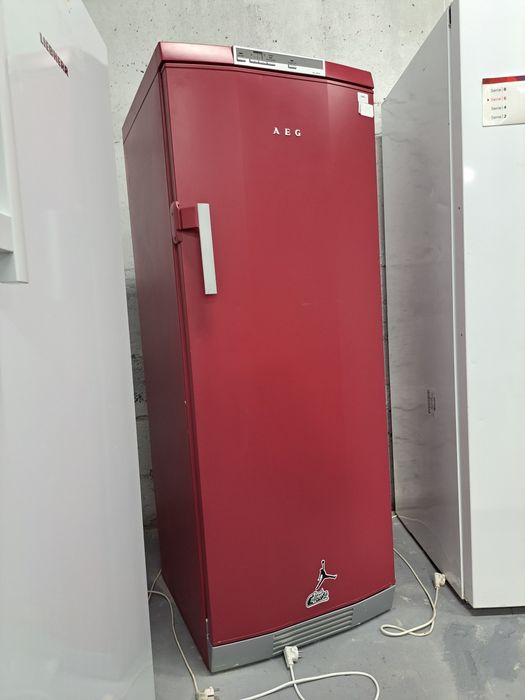 Яскравий ретро холодильник Gorenje wss43 доставка гарантія