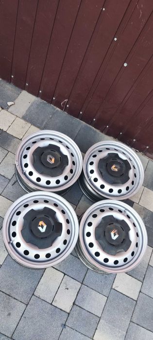 Felgi Stalowe 5x118 Trafic Vivaro Primastar 16 cali ET 50 4 szt dekle