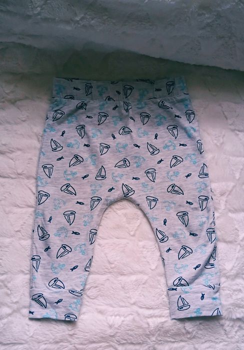 Spodnie 2 pary,rozmiar 74 cm.