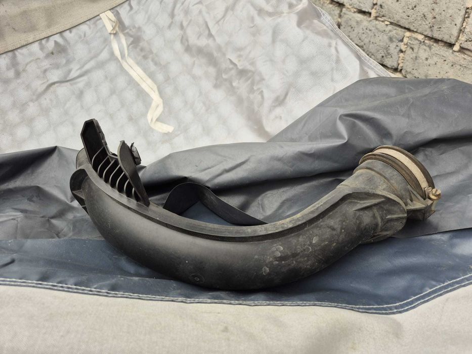 Przewód powietrza dolot do intercoolera Ford S-Max 1.6EB bg91 9c623 bd