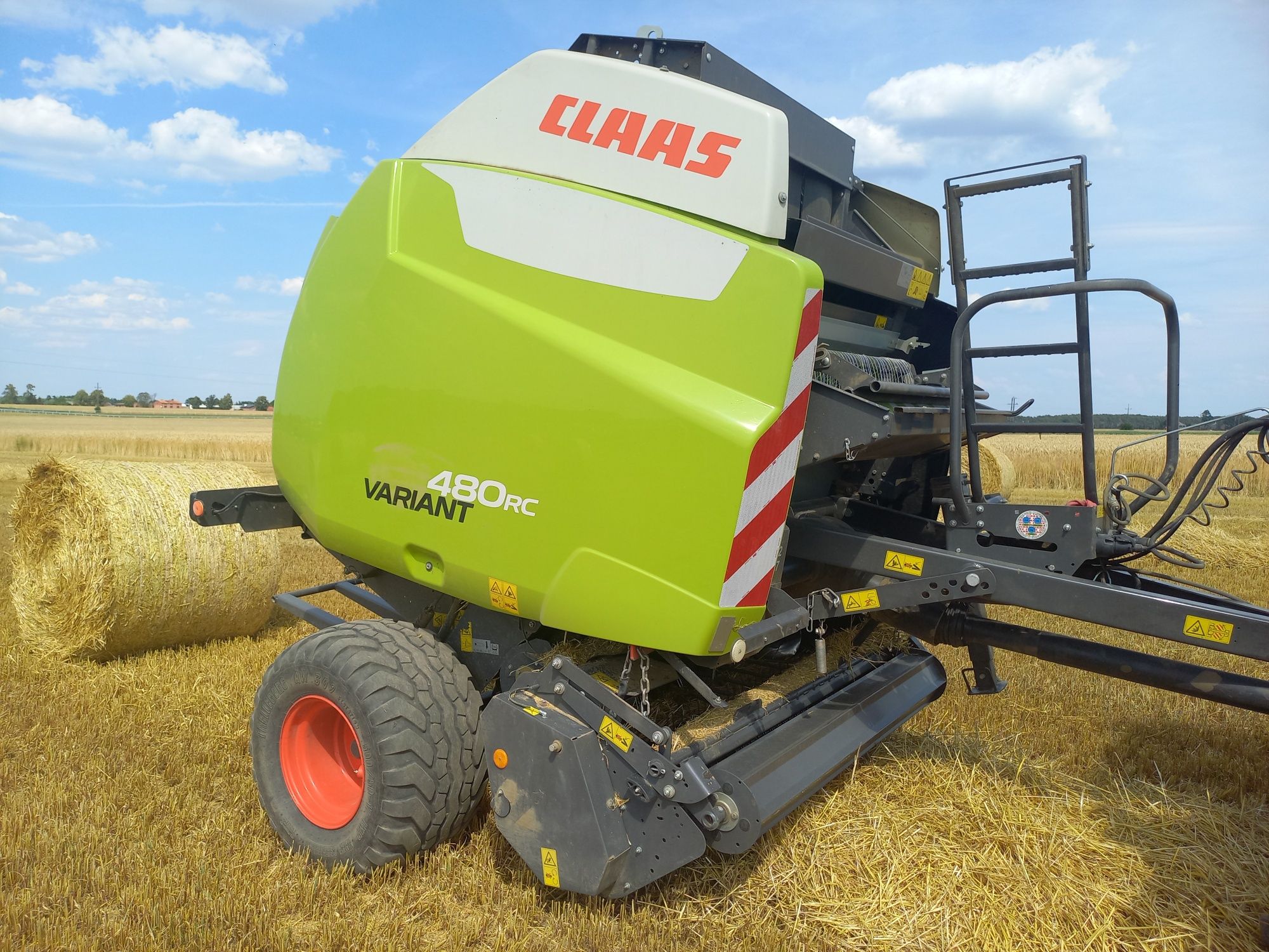Prasa rolującaca Claas Variant 480RC 22 rok