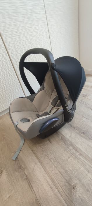 Fotelik Maxi - Cosi 0-13 kg + baza Maxi - Cosi EasyFix