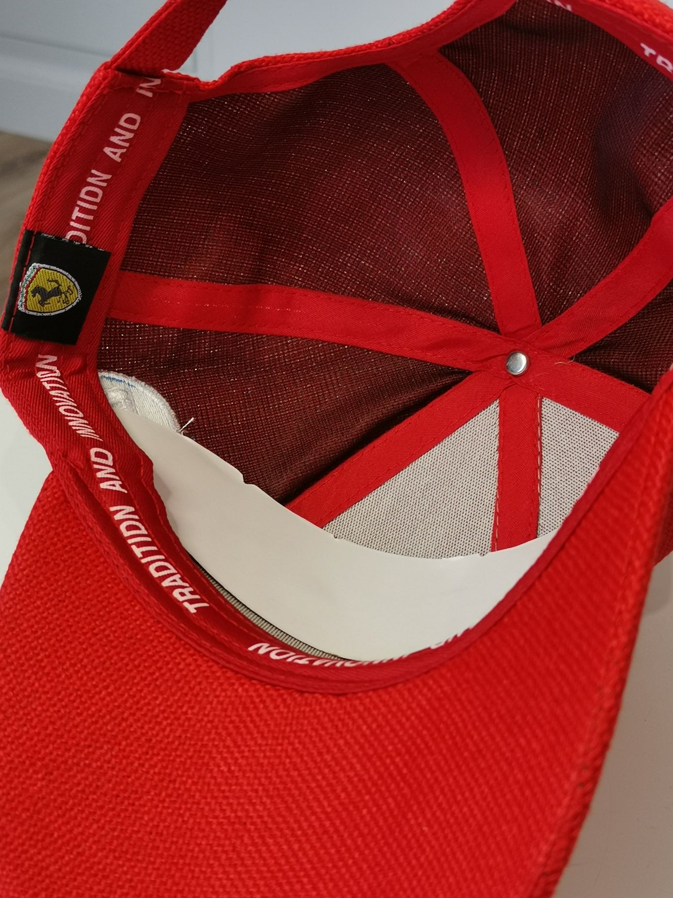 Czapka Scuderia Ferrari F1 Monaco GP