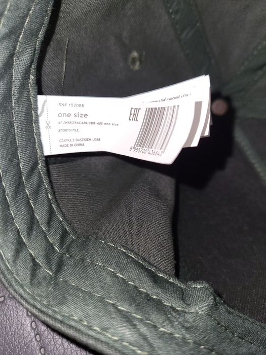 Czapka z daszkiem firmy 4F