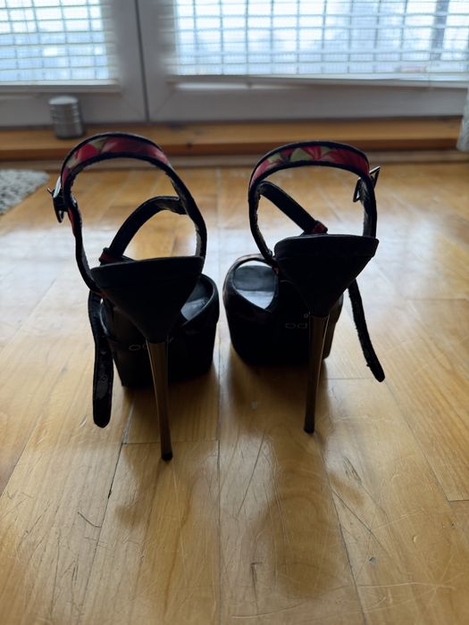 Szpilki Alfdo 36 nowe