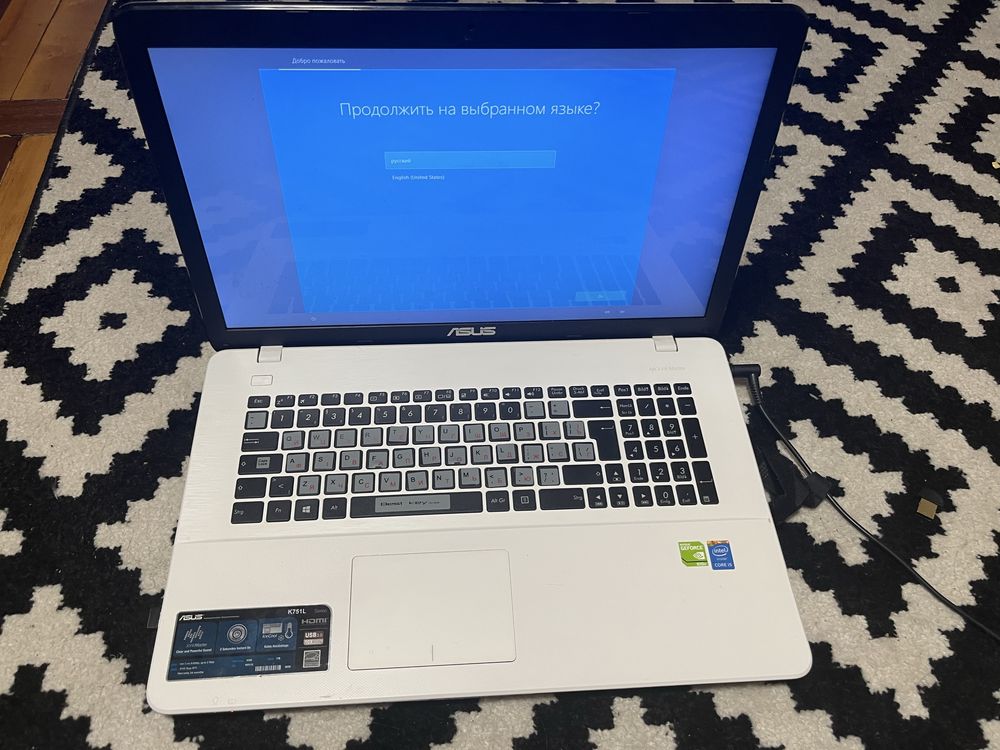 Ноутбук ASUS K751L